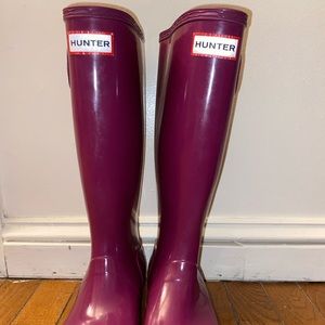Hunter original tall waterproof rain boots purple